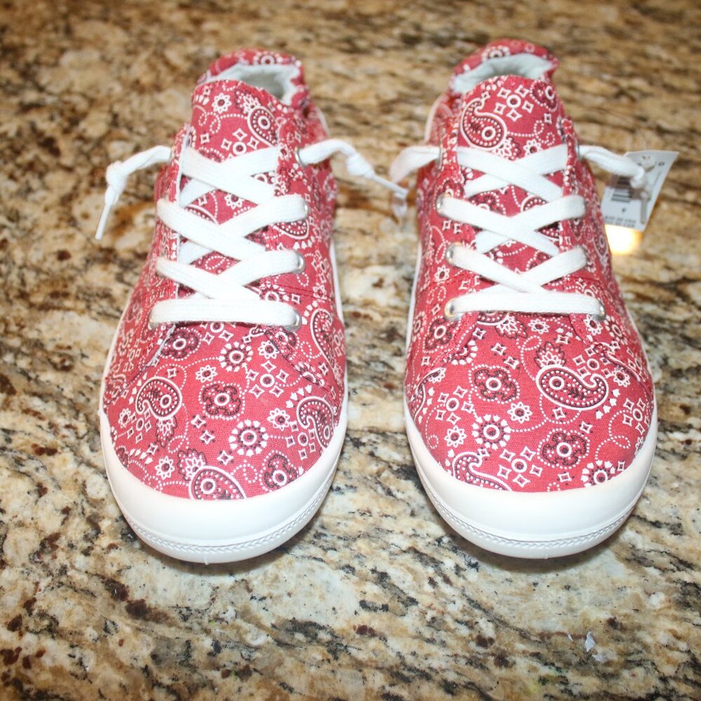 Torrid Size 9 WW Riley Red Paisley White Laces Ruched Sneaker NWT